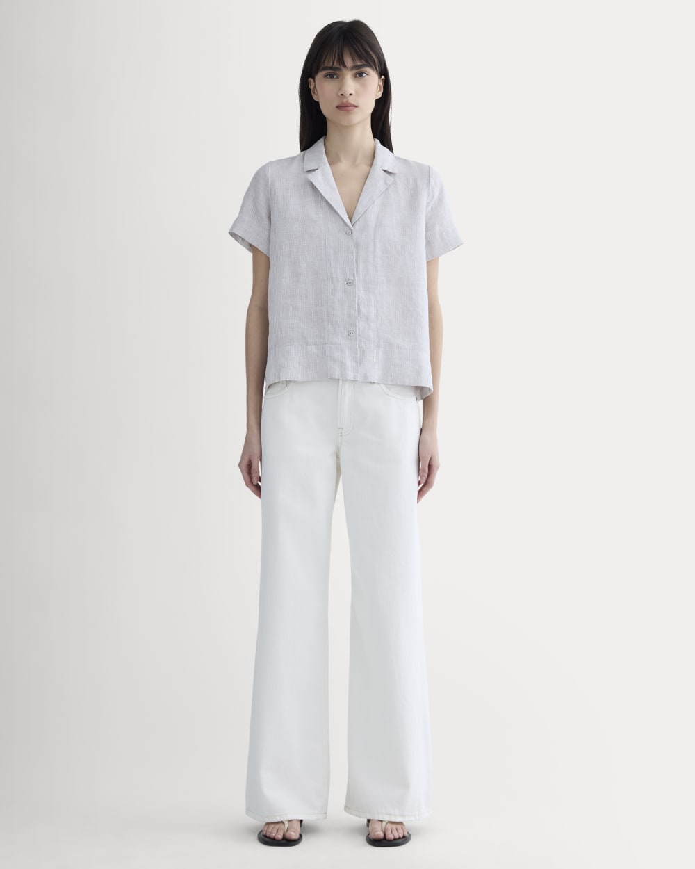 The Notch Shirt in Linen | Stone / White - Image 3