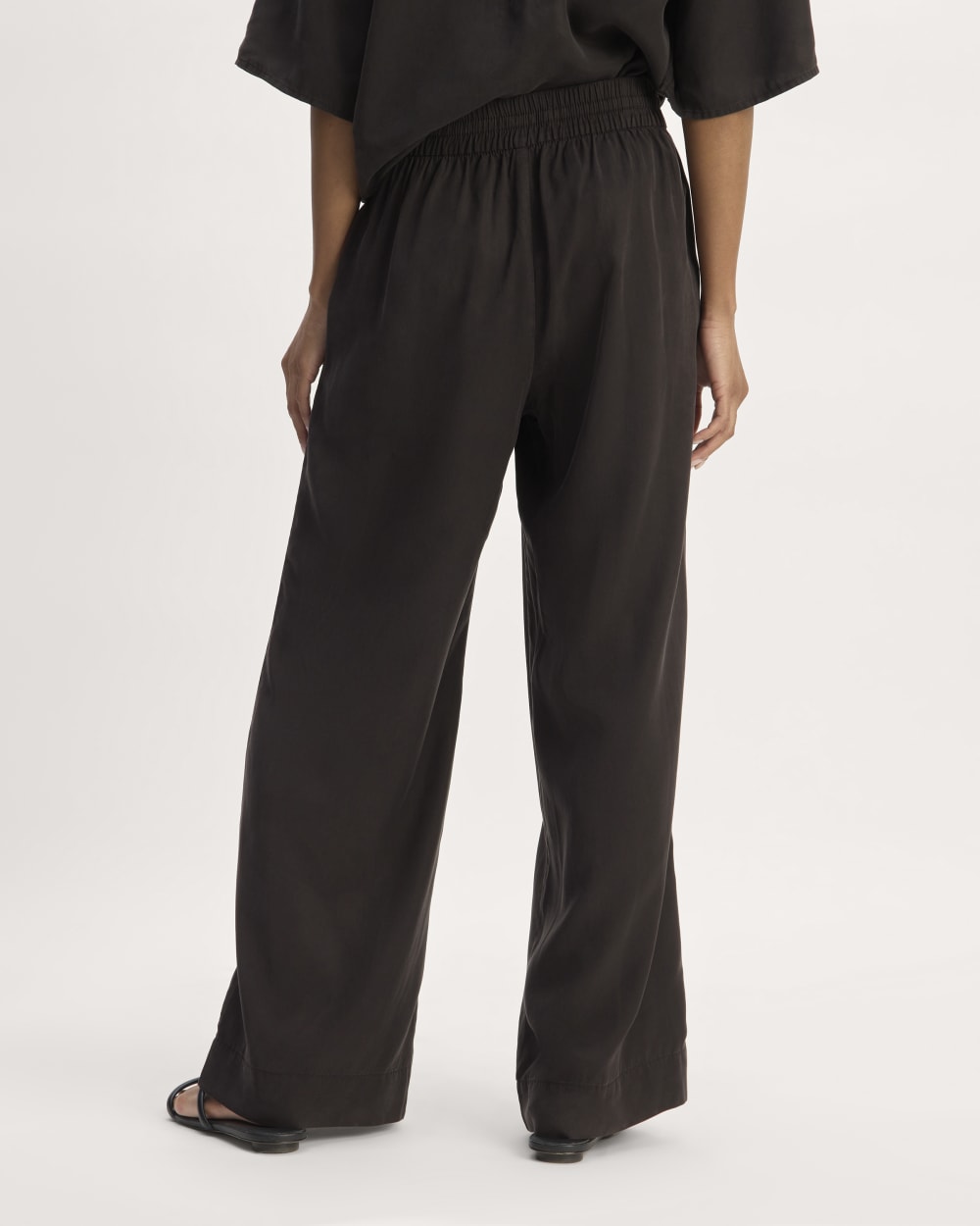 The Wide-Leg Pant in Butterlite | Black - Image 6