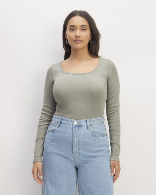 Alternative view of The Luxe Rib Long-Sleeve Scoop-Neck Tee | Sage Green