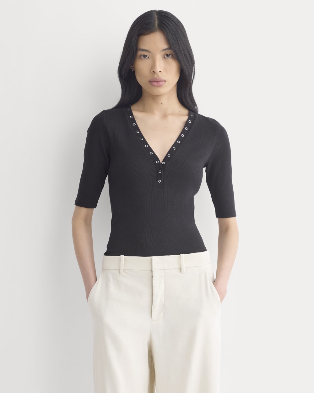 Luxe Rib V-Neck Henley | Black
