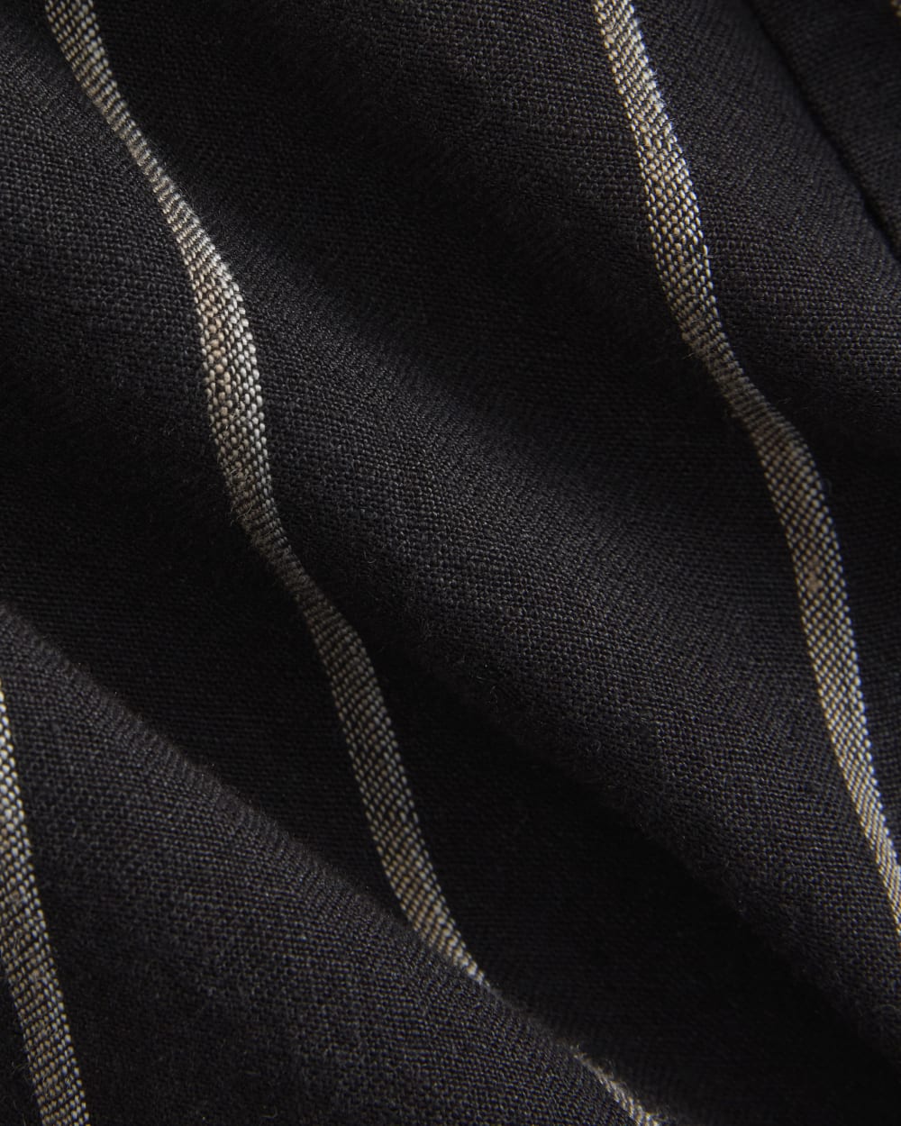 The Must-Have Shirt in Linen | Black - Image 3