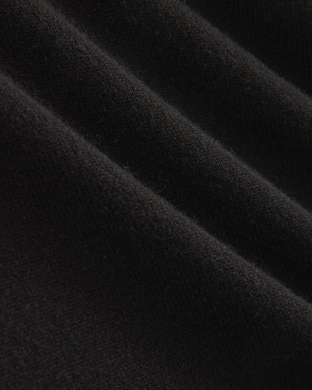 Cashmere Cropped High-V Sweater | Black - Image 8