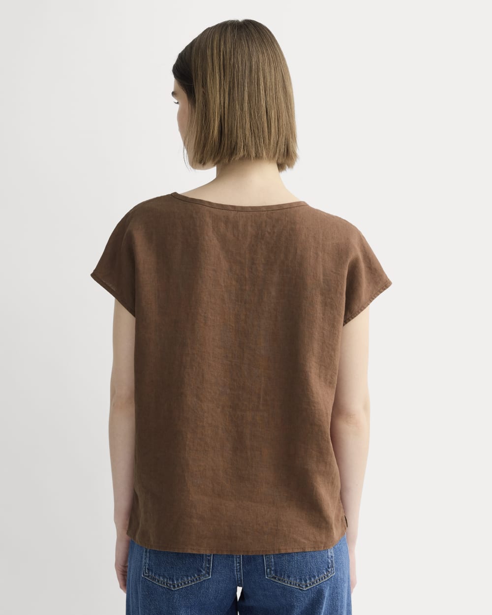 The Muscle Top in Linen | Cedarwood - Image 5
