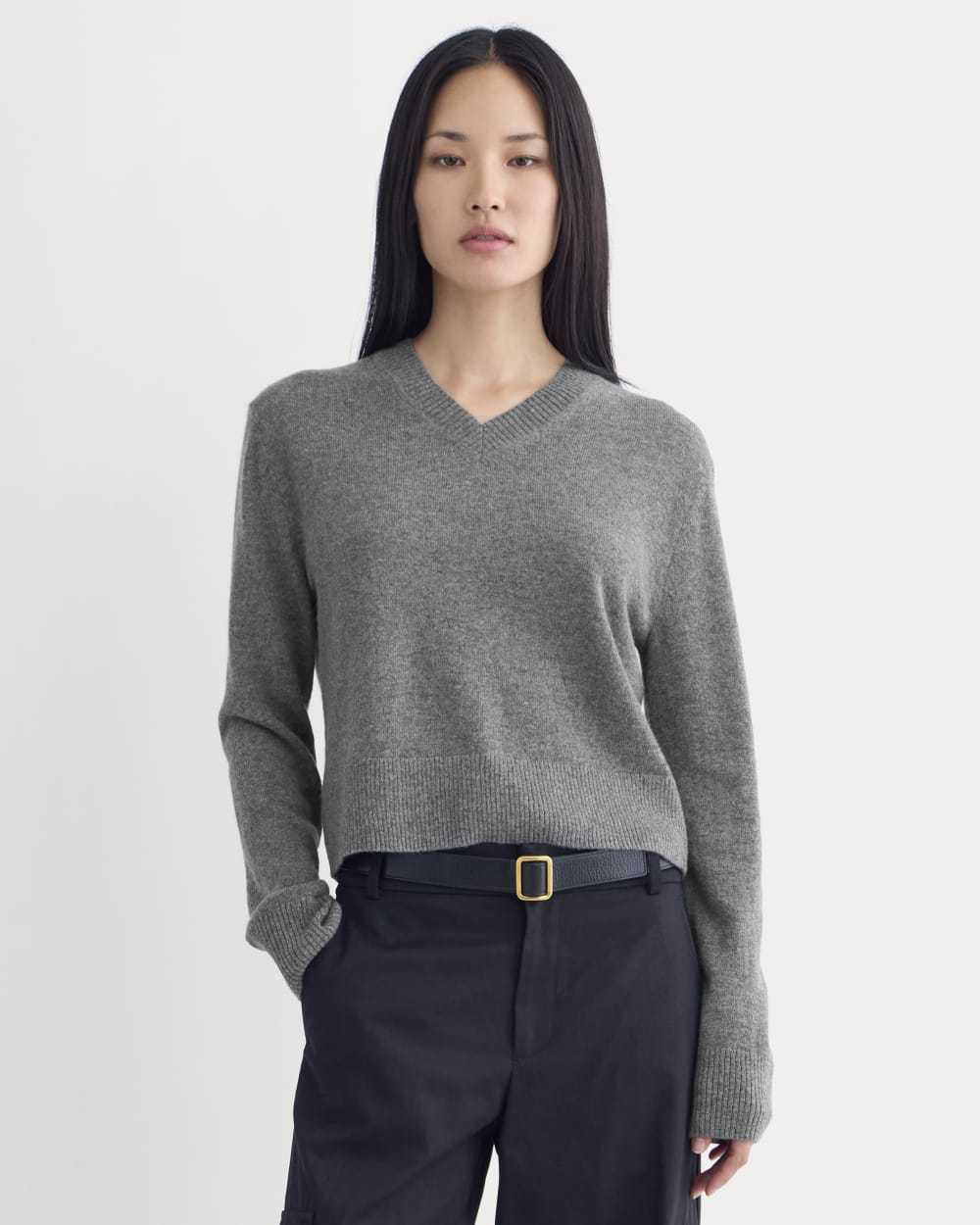 Cashmere Cropped High-V Sweater | Heather Charcoal - Image 5