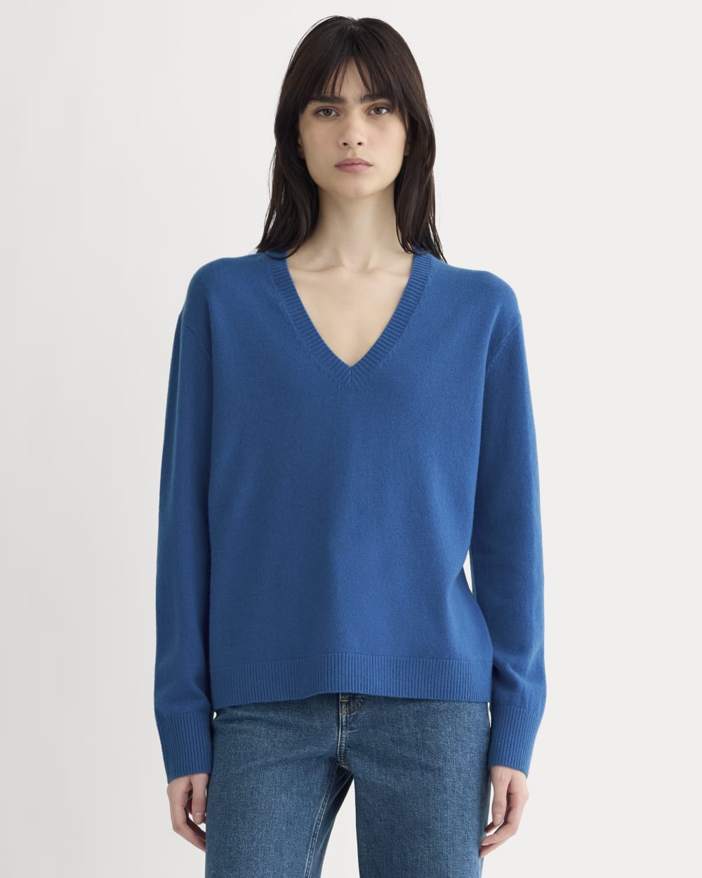 The Classic V in Cashmere | Classic Blue - Image 4