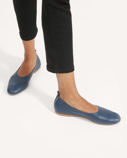 Alternative view of The Day Glove in Narrow Fit | Navy