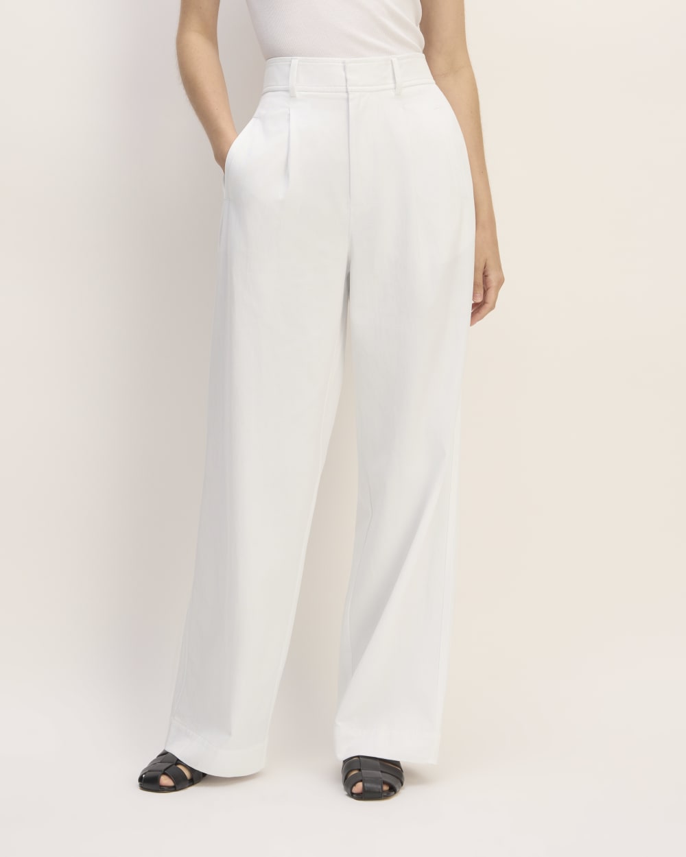 The Draper Pleated Pant in Buttersmooth | White | 30 Inseam - Image 3