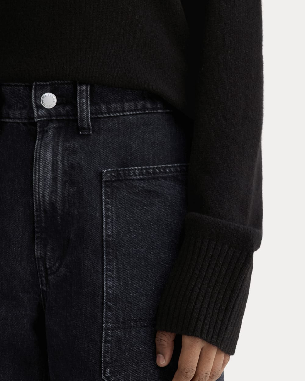 The Boxy Crew in Cashmere | Black - Image 7