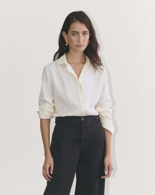 The Must-Have Shirt in Butterlite | Bone