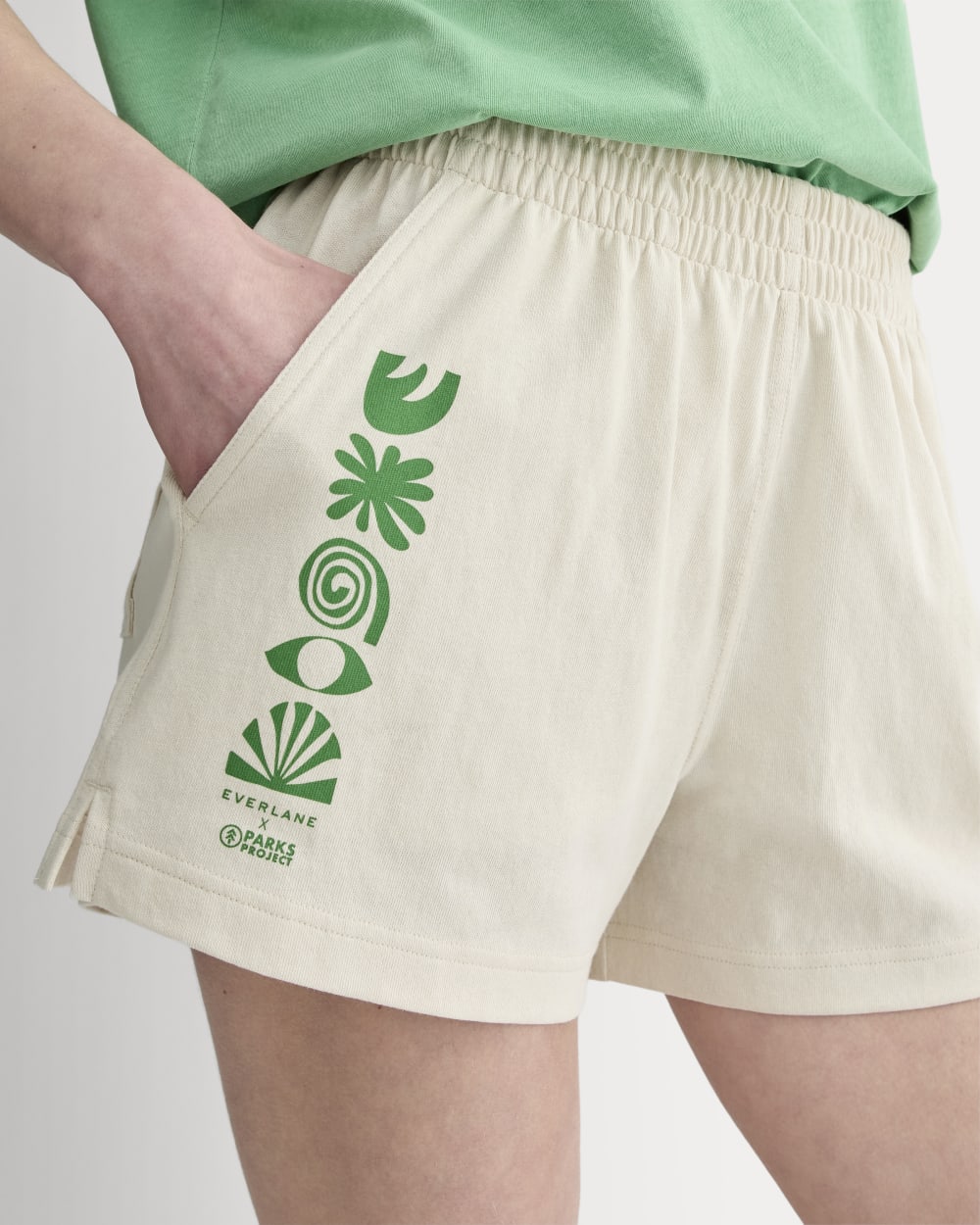 The Everlane x Parks Project Off-Duty Short | Natural / Green - Image 4