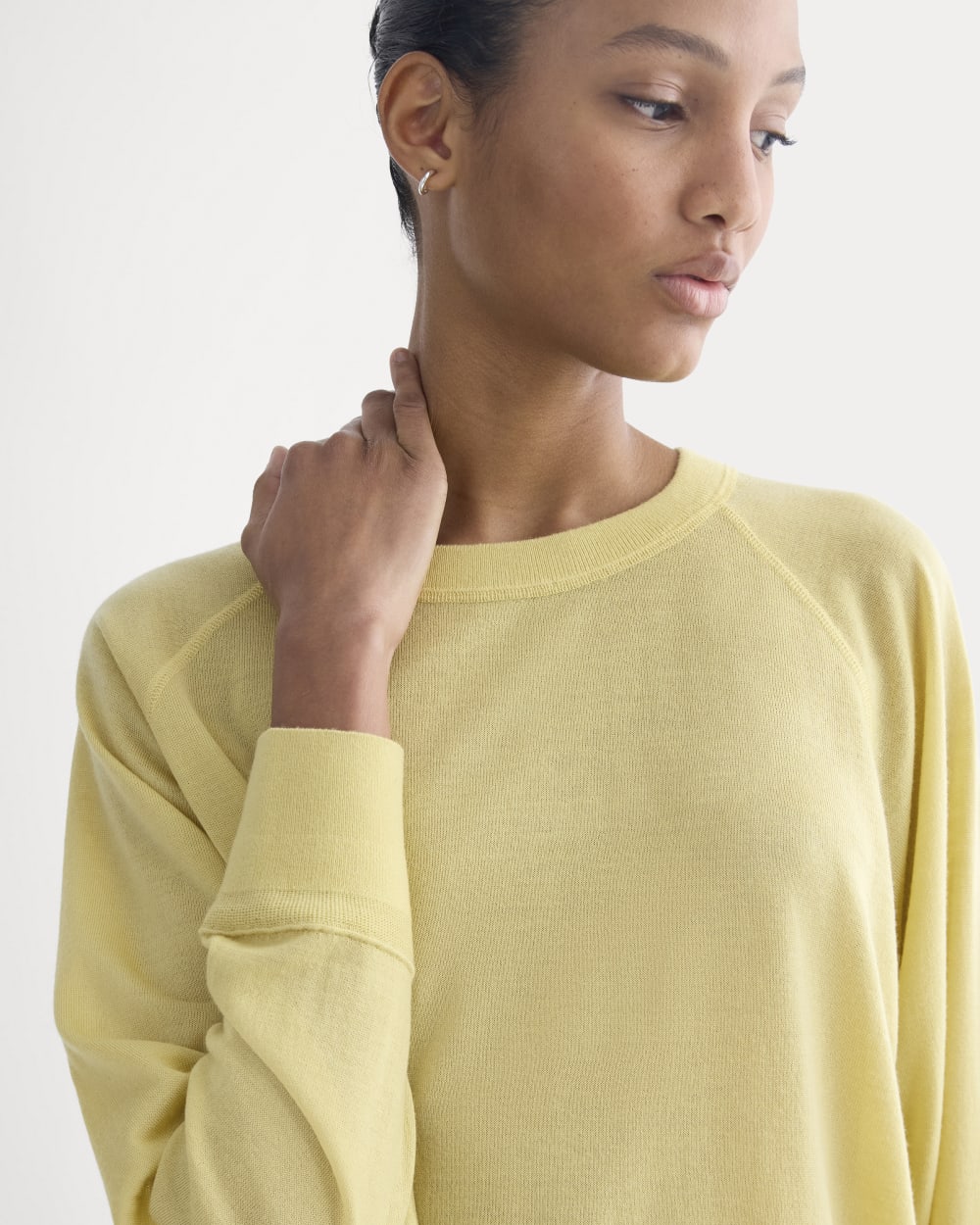 Raglan Sweater in Ultrasoft Merino | Double Cream - Image 4