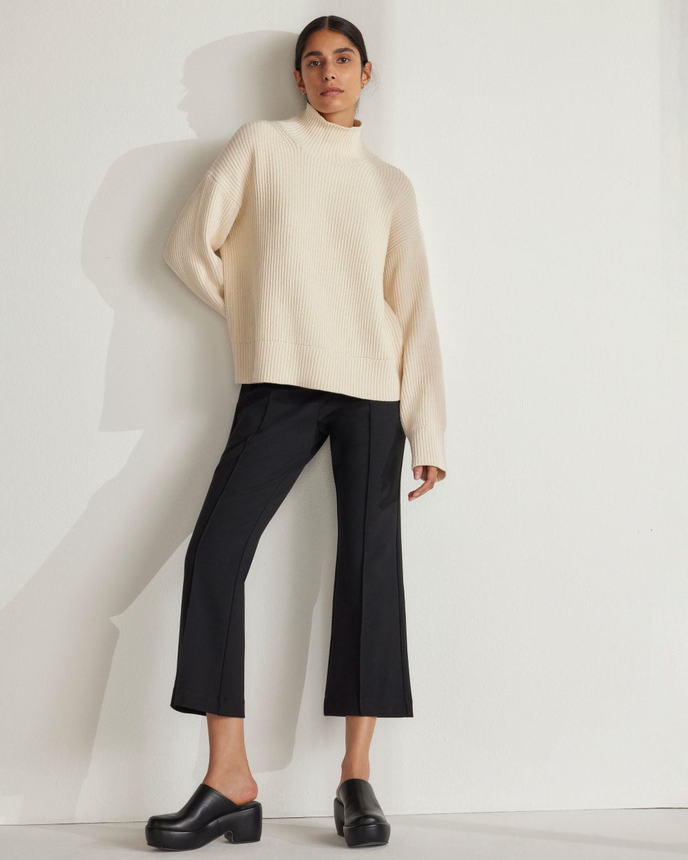 The Puffa Clog | Black - Image 7