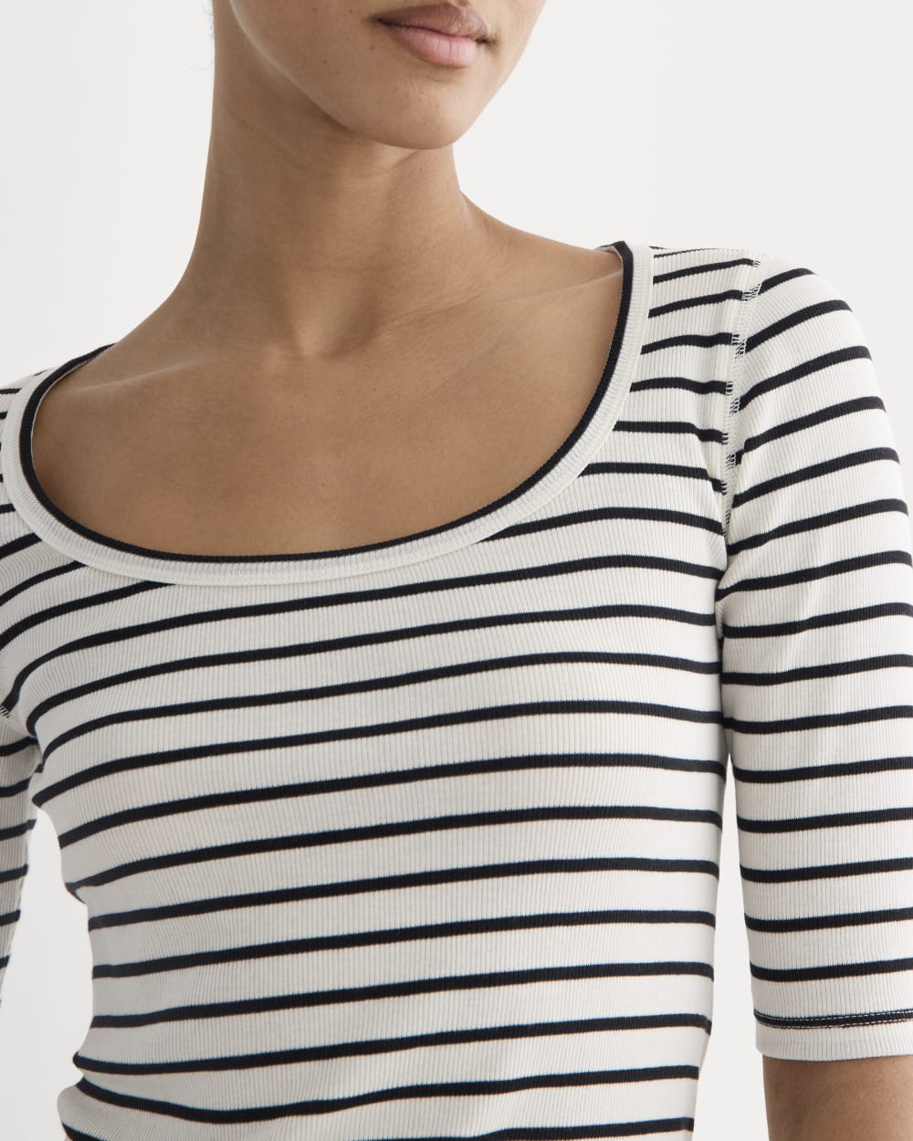 The Luxe Rib Scoop-Neck Tee | Bone / Black - Image 4