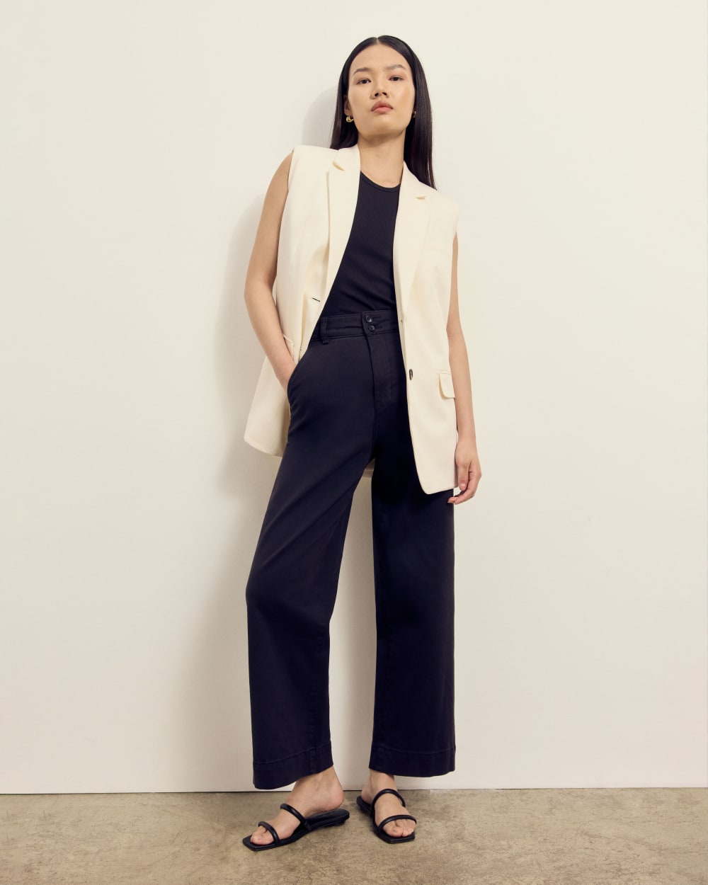 The Sleeveless Blazer in Buttersmooth | Canvas - Image 2