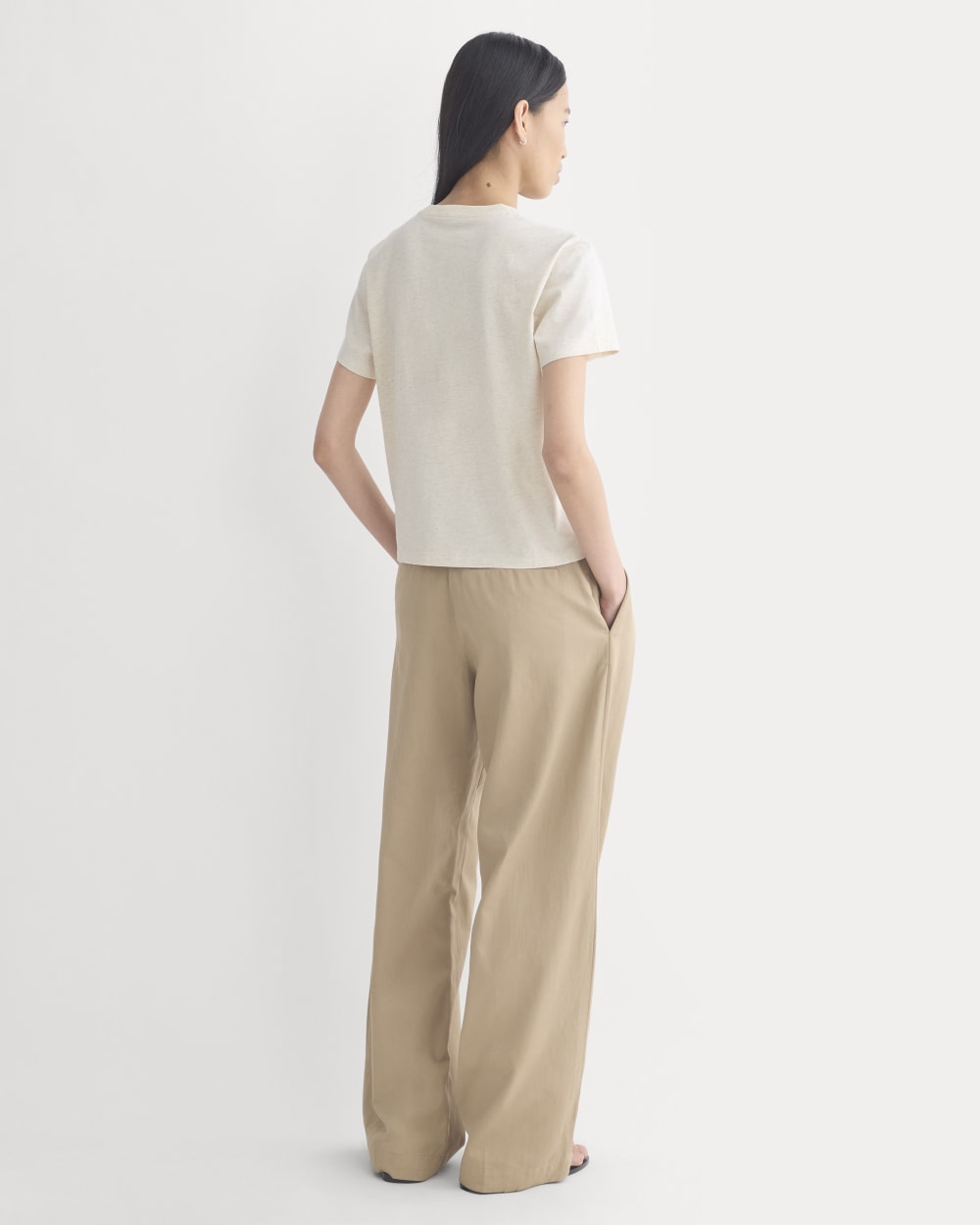 The Box-Cut Tee in Essential Cotton | Heathered Oats | No Pocket - Image 5