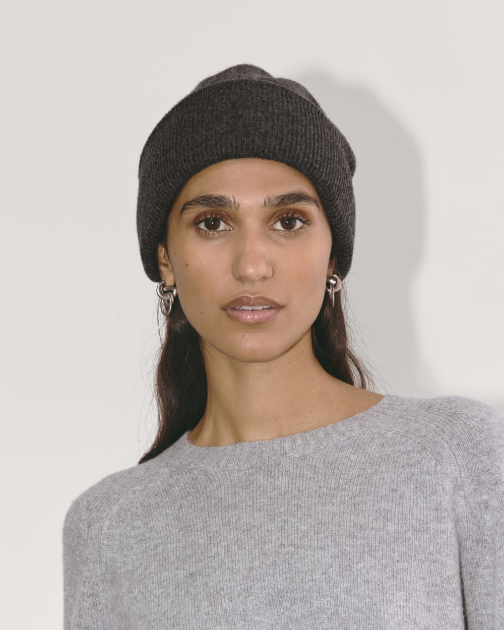 The Cabin Beanie | Heathered Soot - Image 2