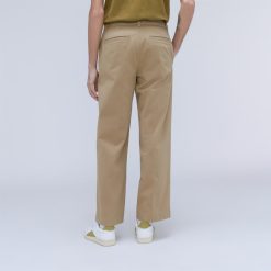 Alternative view of The Wide Leg Performance Chino | Ice