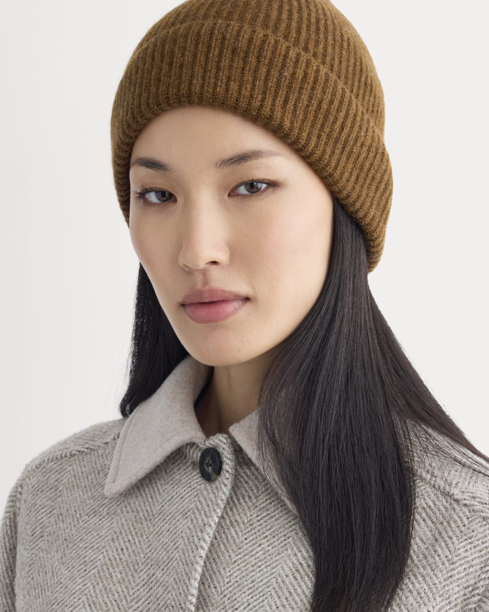 The Cashmere Ribbed Beanie | Heathered Toffee - Image 2