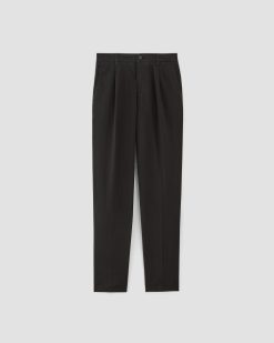 Alternative view of The Pleated Air Chino | Black