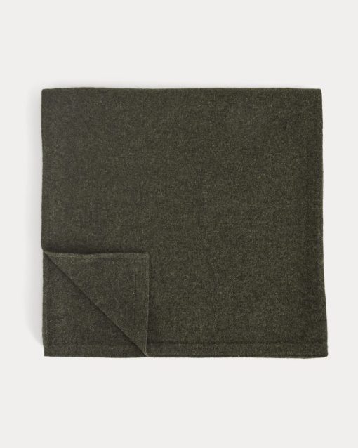 Alternative view of The Cashmere Scarf | Heather Beech
